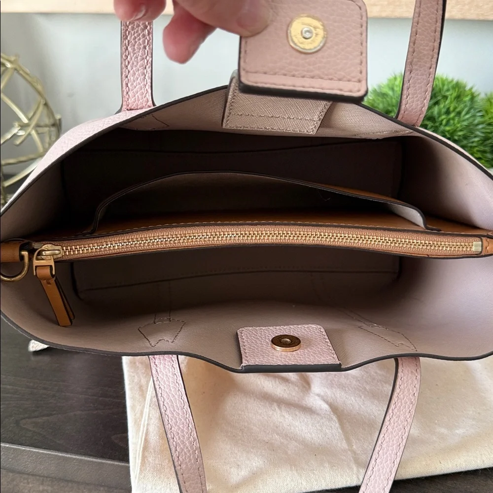 Tory Burch Perry Small Triple Compartment Tote 81928 Shell Pink - Picture 15 of 16